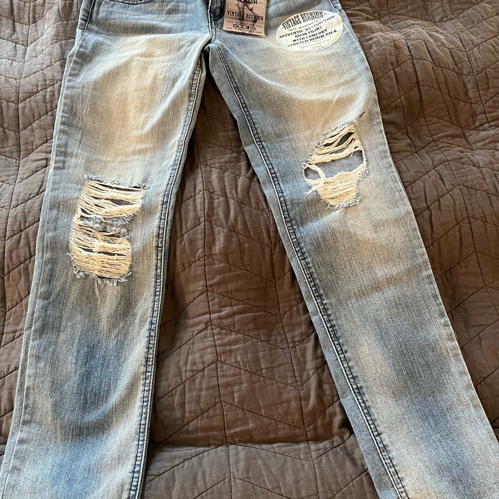 Brand new with tags size 7 distressed vintage reunion jeans skinny